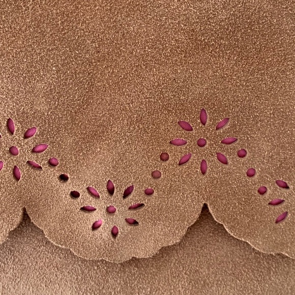 Brown suede purse - Picture 4 of 7